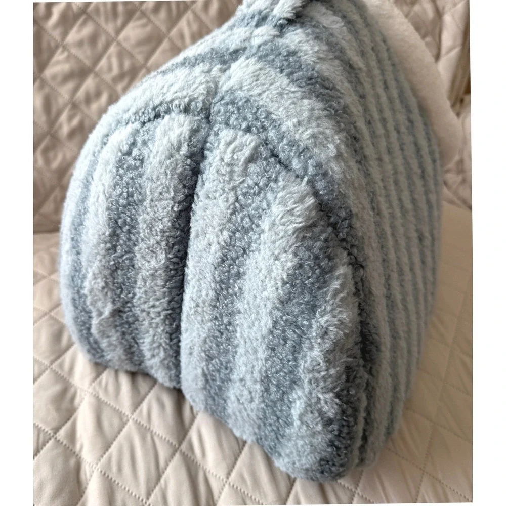 N/A plush pet